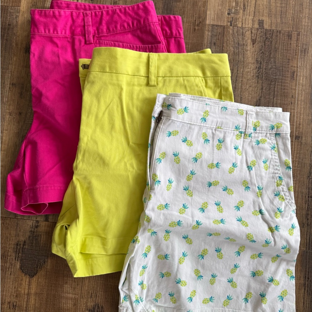 Women’s Land’s End set of 3 Colorful Shorts Set